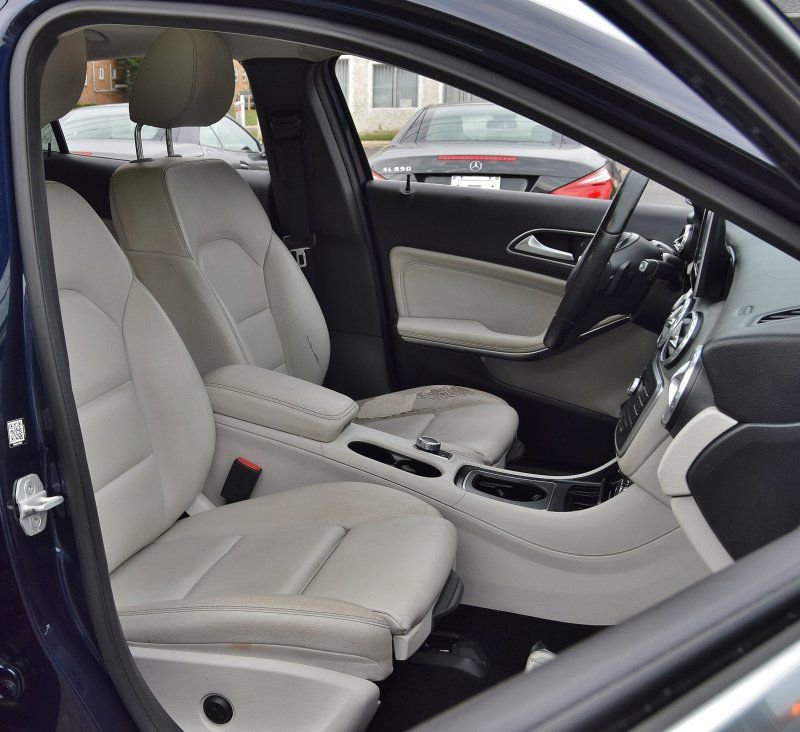 Used 2017 Mercedes-Benz GLA 250 4MATIC image 21