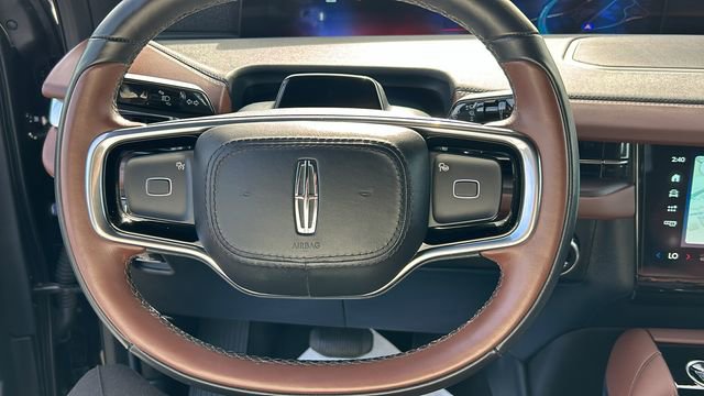Used 2025 Lincoln Navigator L Reserve image 25