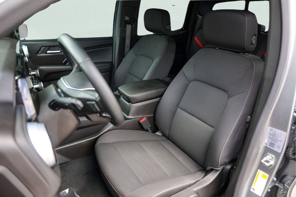 Used 2023 Chevrolet Colorado LT w/ LT Convenience Package II AWD/4WD image 10