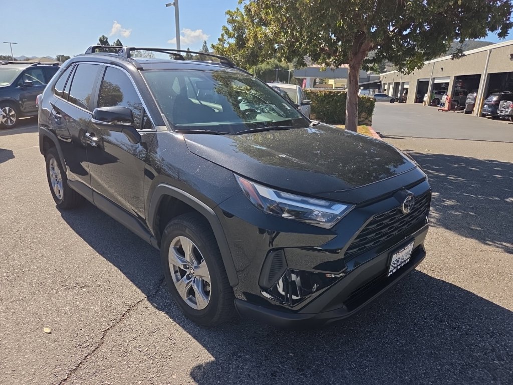 Used 2025 Toyota RAV4 XLE w/ Convenience Package FWD image 7