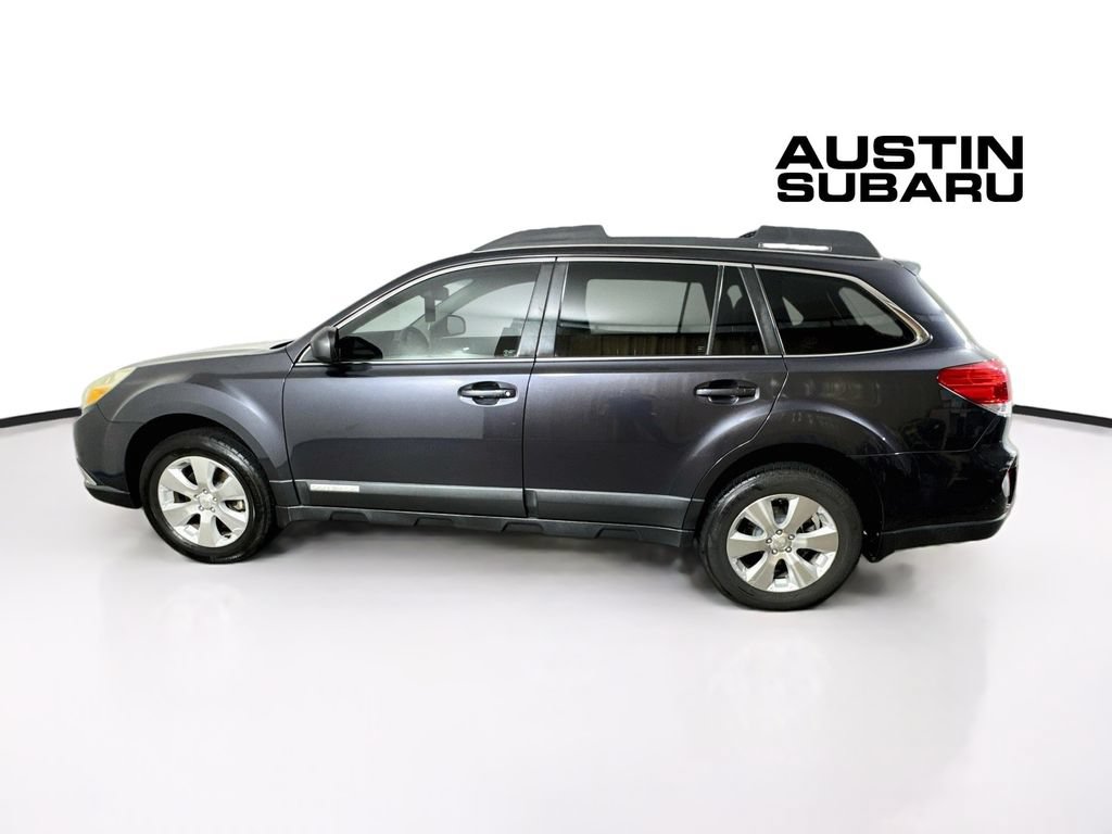 Used 2011 Subaru Outback 3.6R Limited AWD/4WD image 4