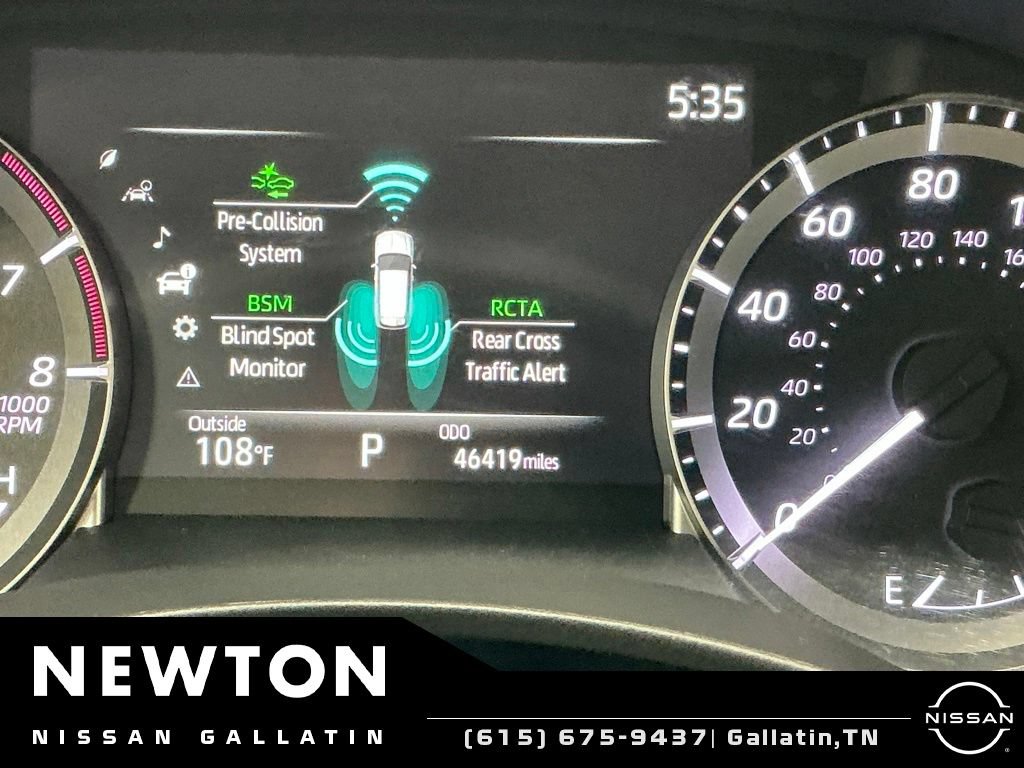 Used 2024 Toyota Highlander XLE AWD/4WD image 30