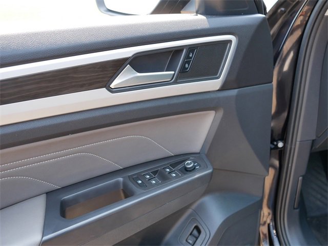 Certified 2022 Volkswagen Atlas SE image 16