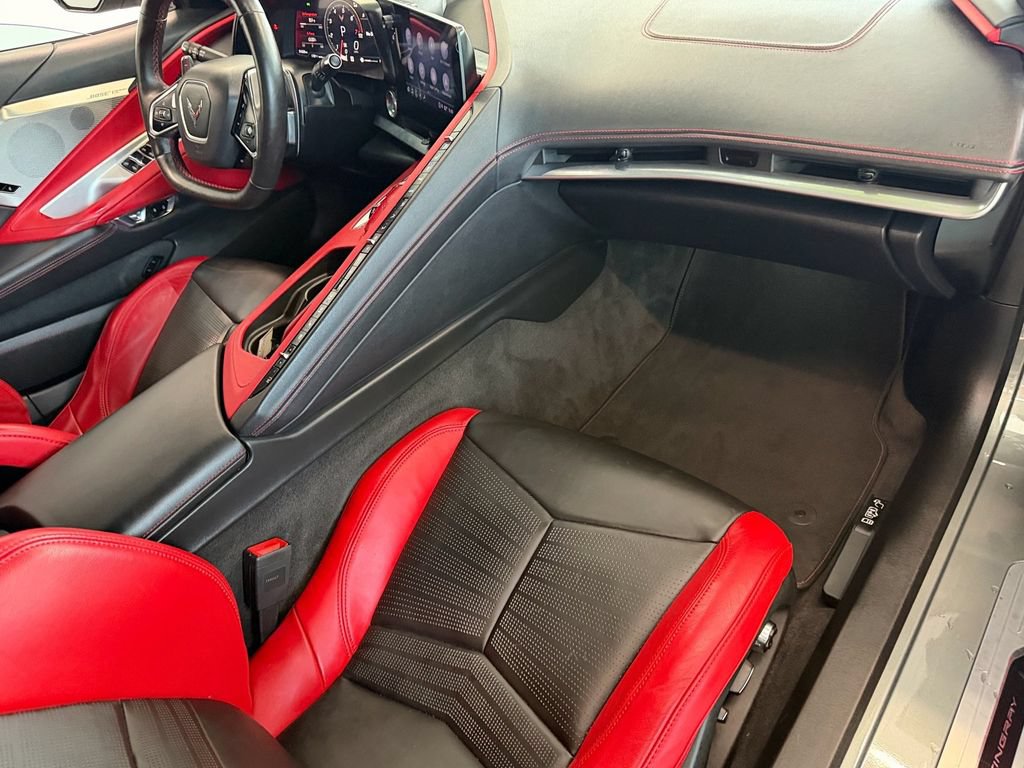 Used 2022 Chevrolet Corvette Stingray Preferred Conv w/ Z51 Performance Package RWD image 15