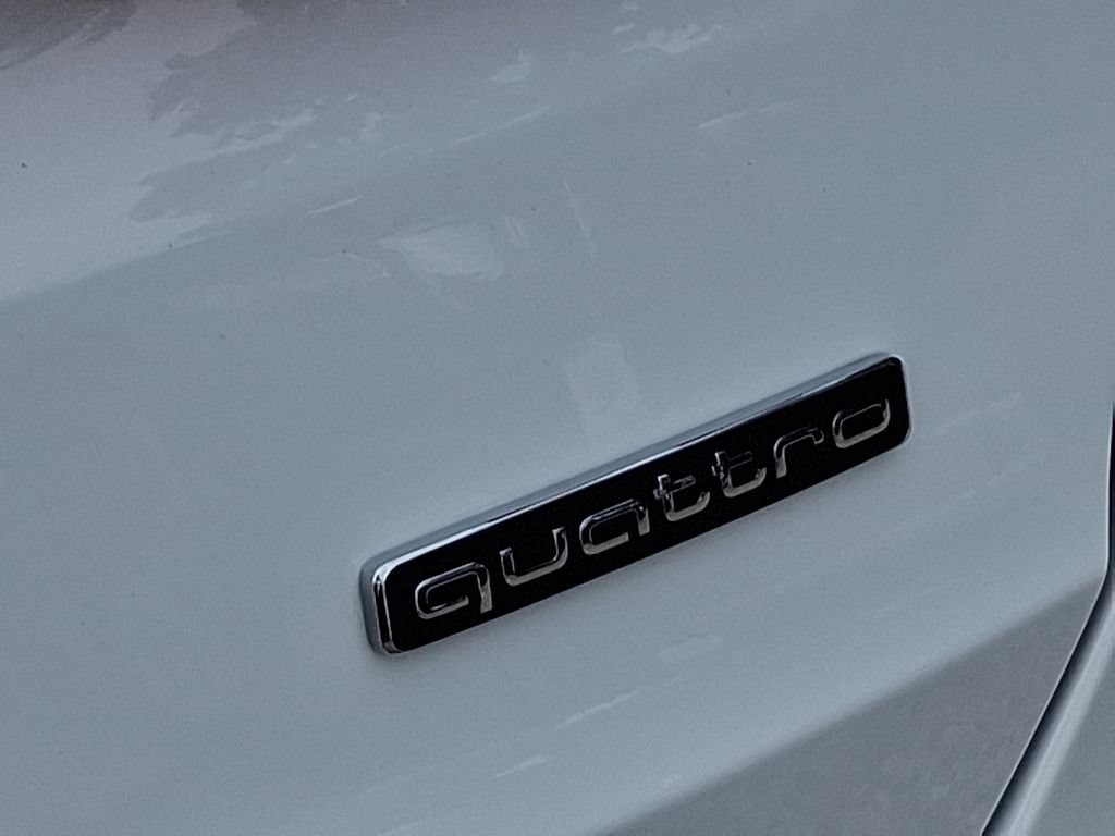 Certified 2025 Audi Q3 2.0T Premium AWD/4WD image 33