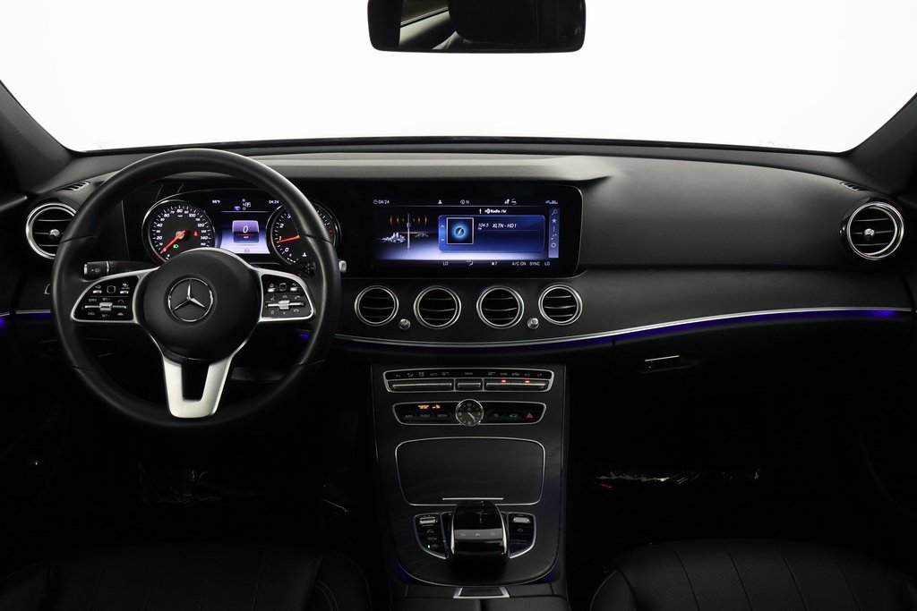 Used 2019 Mercedes-Benz E 300 image 8
