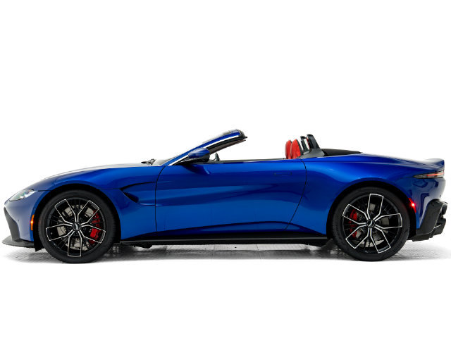 Used 2022 Aston Martin V8 Vantage Roadster RWD image 2