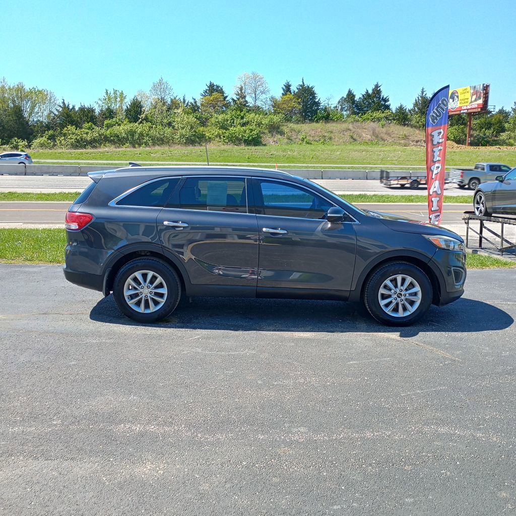 Used 2018 Kia Sorento LX FWD image 6