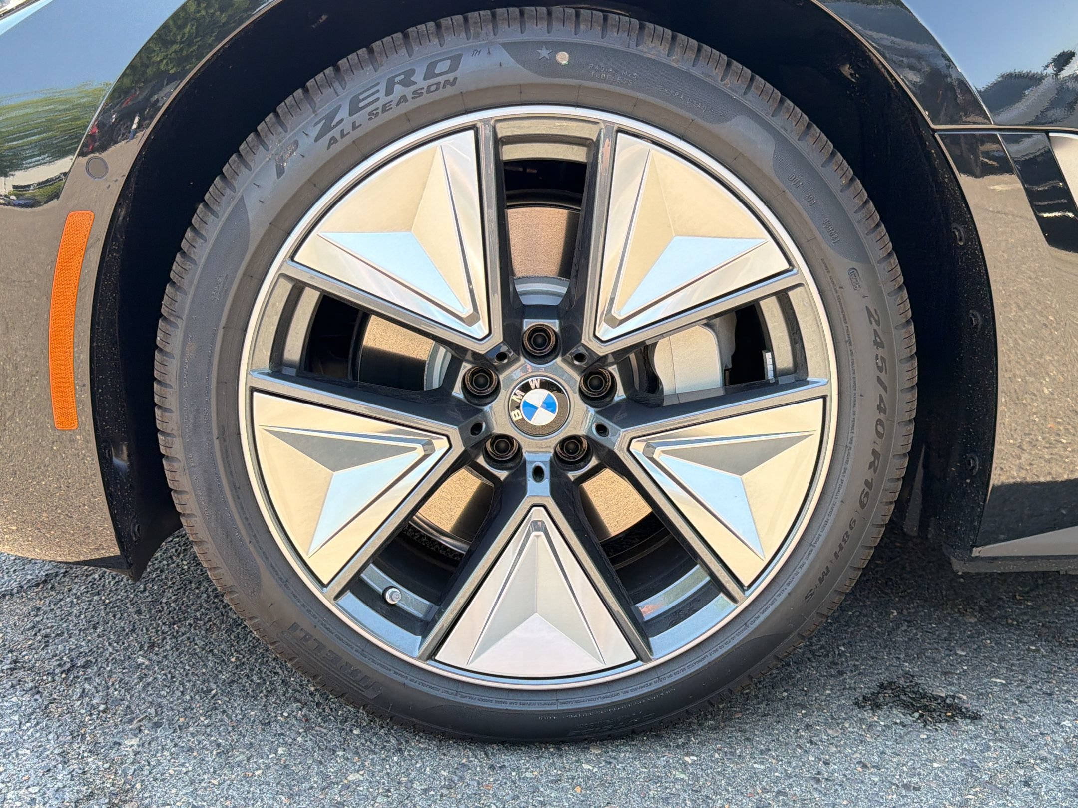 Used 2026 BMW i4 xDrive40i w/ Premium Package AWD/4WD image 12