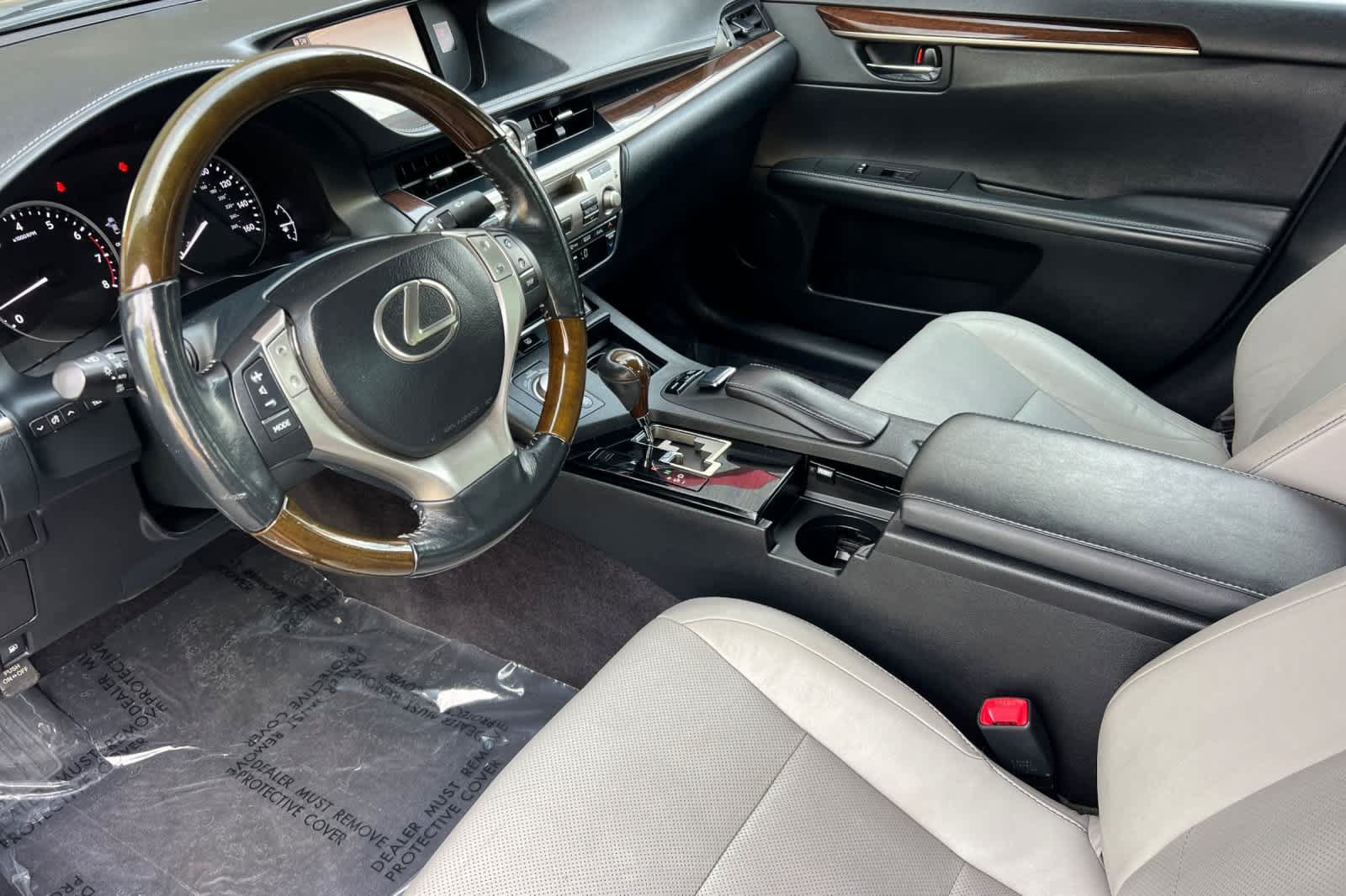 Used 2014 Lexus ES 350 w/ Luxury Package FWD image 11