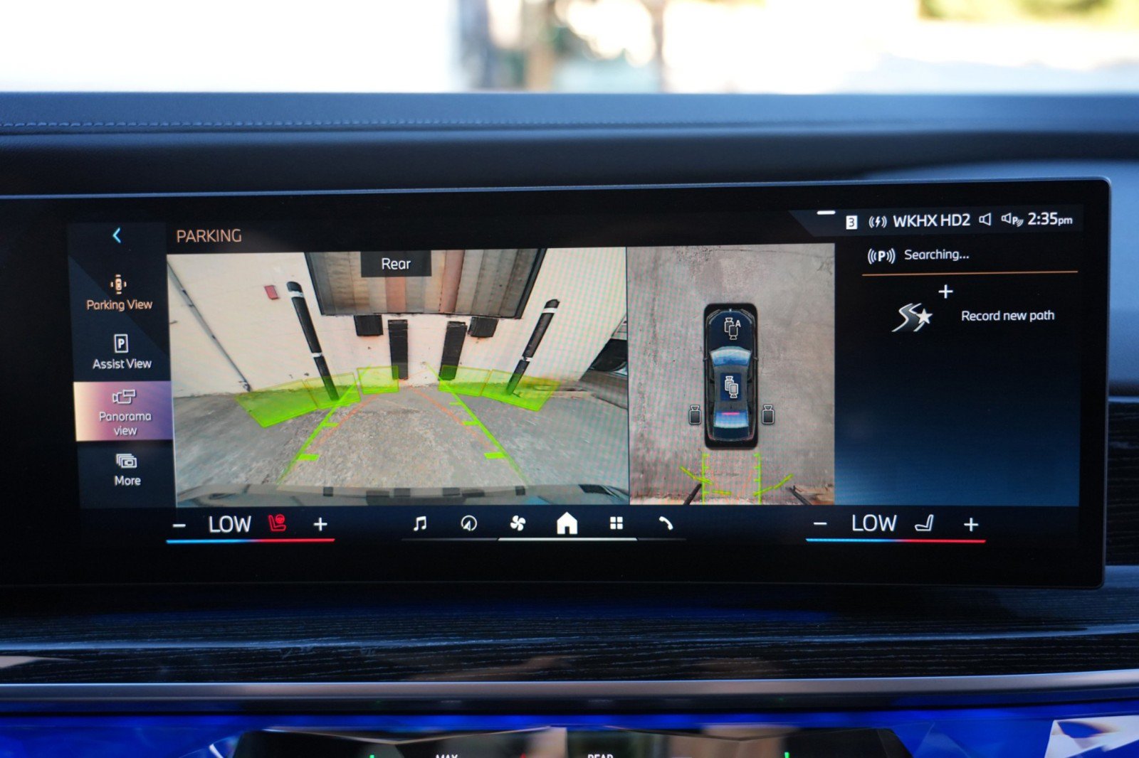 Used 2023 BMW 740i RWD image 32