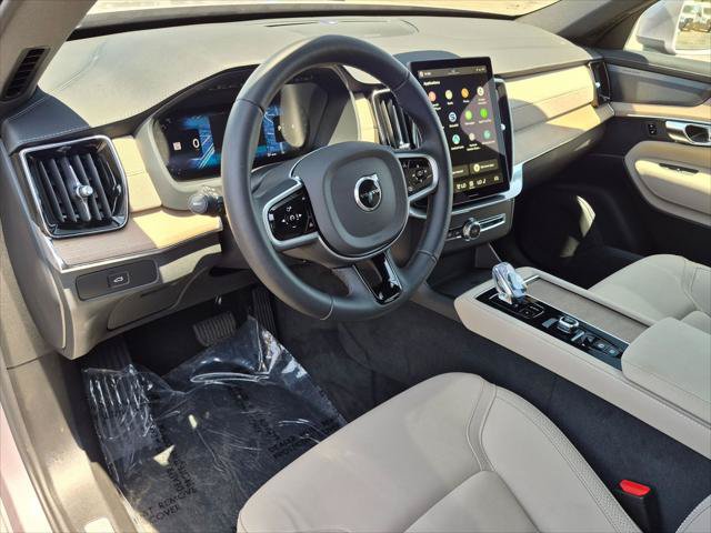 Used 2026 Volvo XC90 B6 Plus w/ Protection Package Premier AWD/4WD image 12