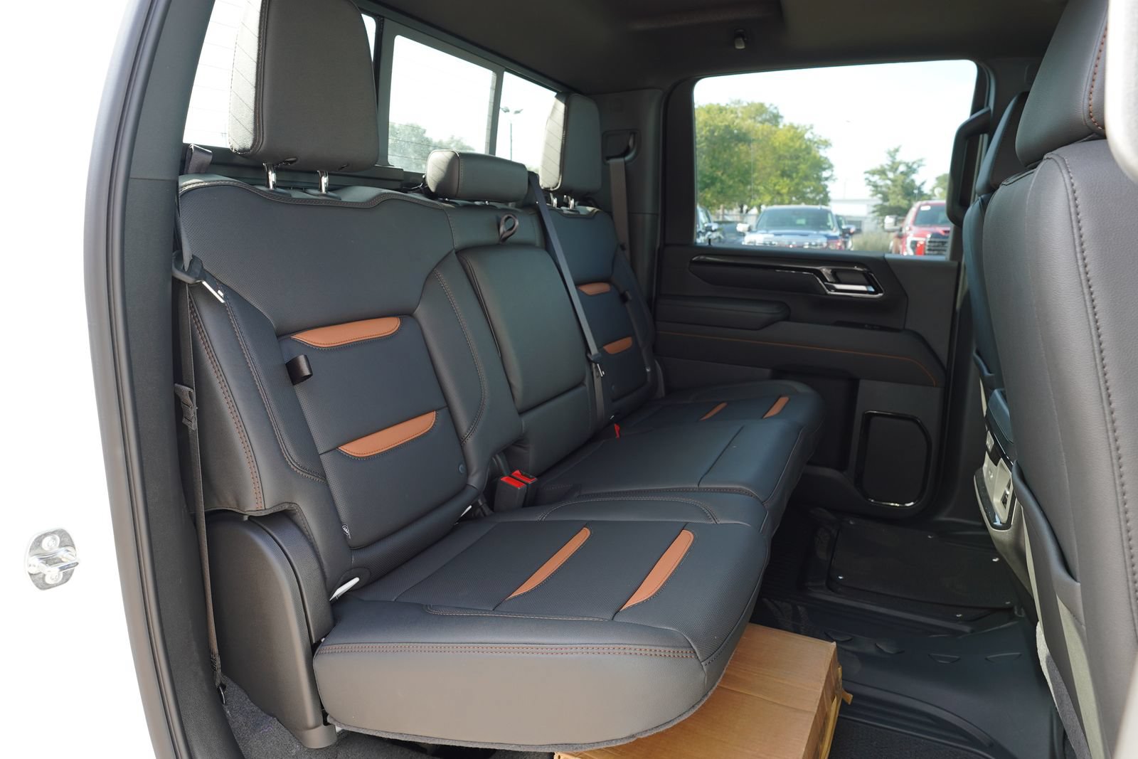 New 2026 GMC Sierra 2500 AT4 w/ AT4 Premium Plus Package AWD/4WD image 23