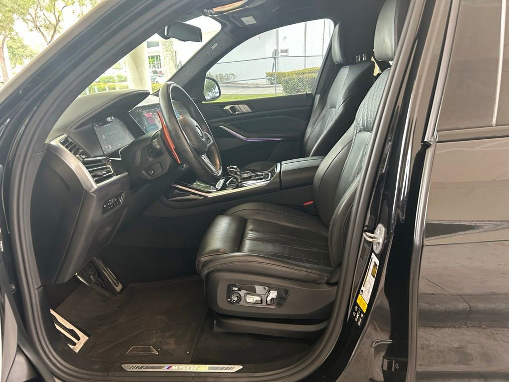 Used 2021 BMW X7 M50i AWD/4WD image 5