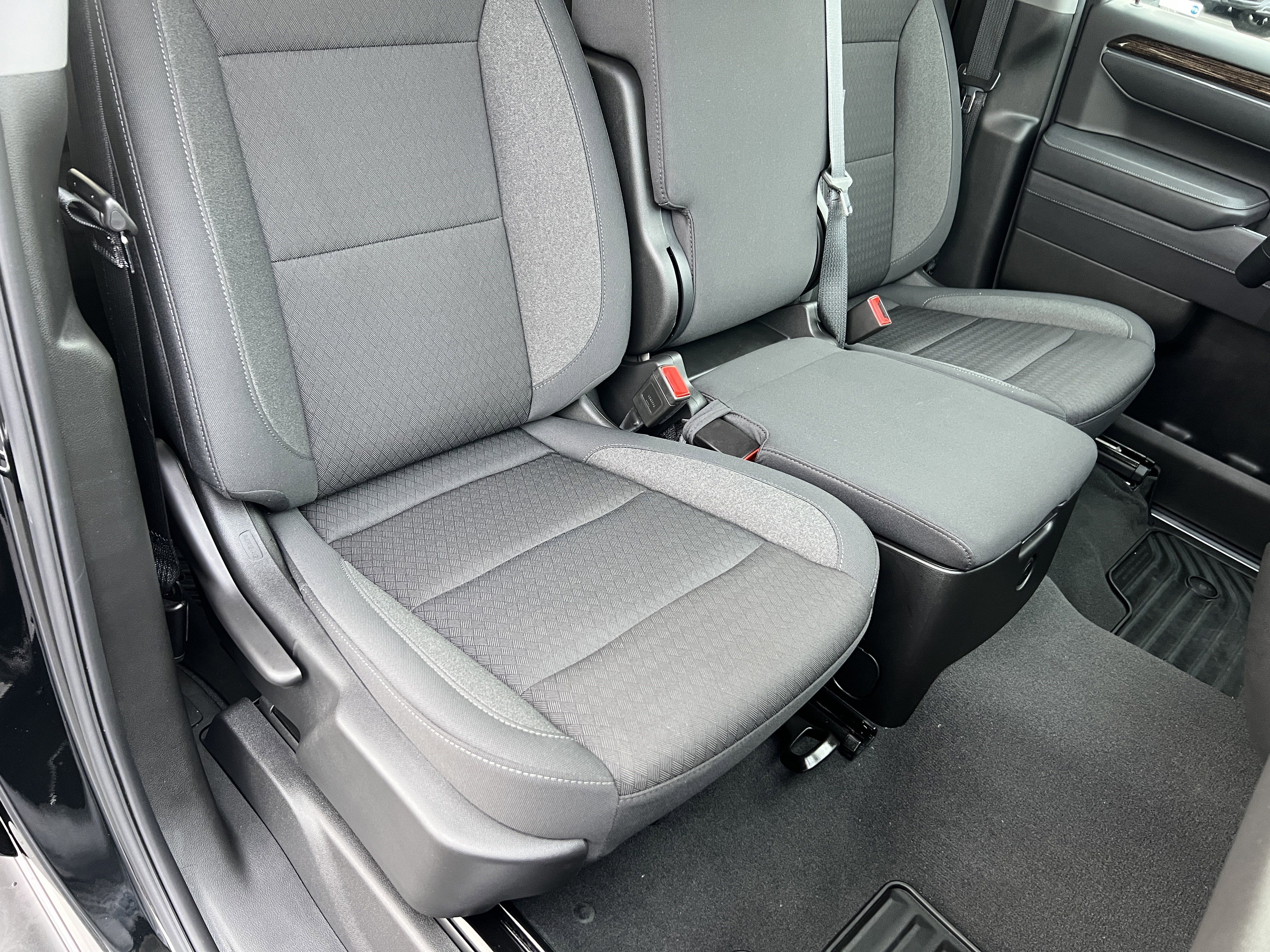 Used 2025 GMC Sierra 1500 Elevation image 23