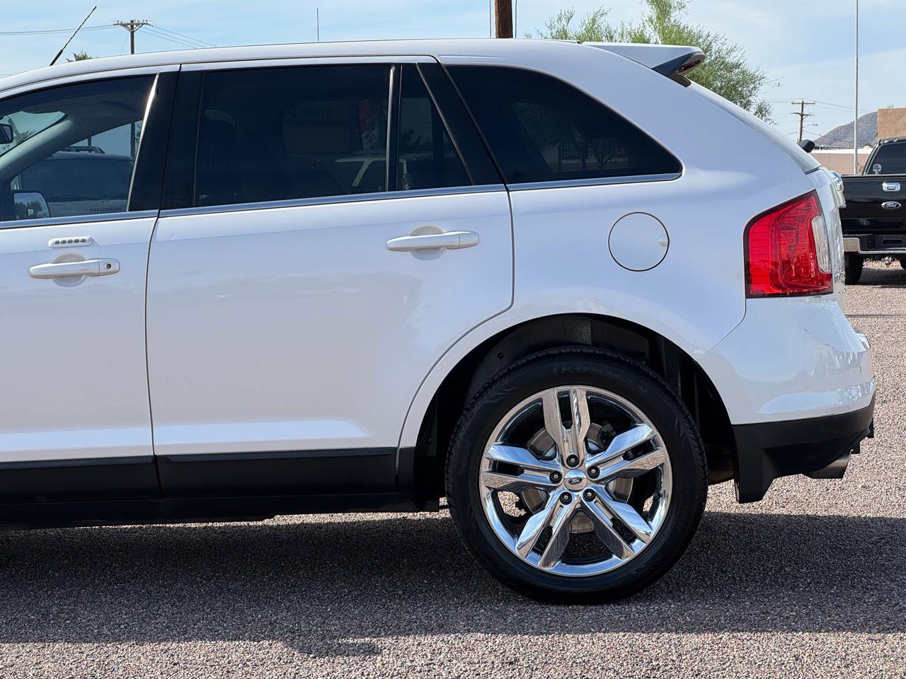 Used 2012 Ford Edge Limited FWD image 7