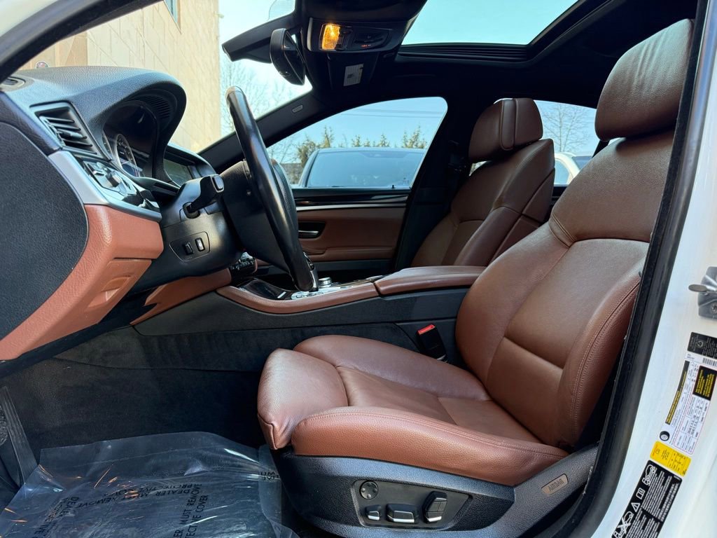 Used 2012 BMW 535i xDrive Sedan image 9