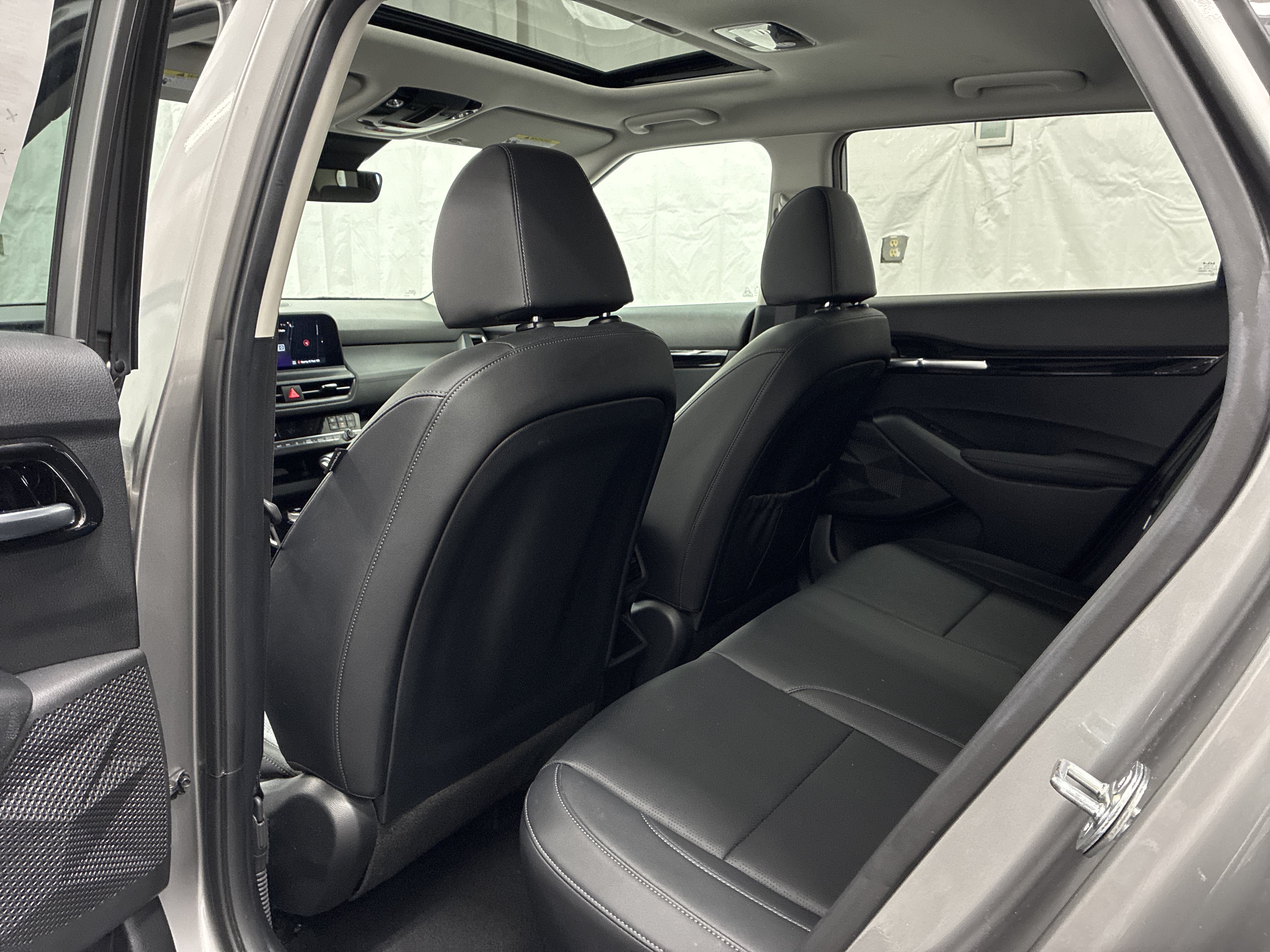 Certified 2024 Kia Seltos EX AWD/4WD image 11