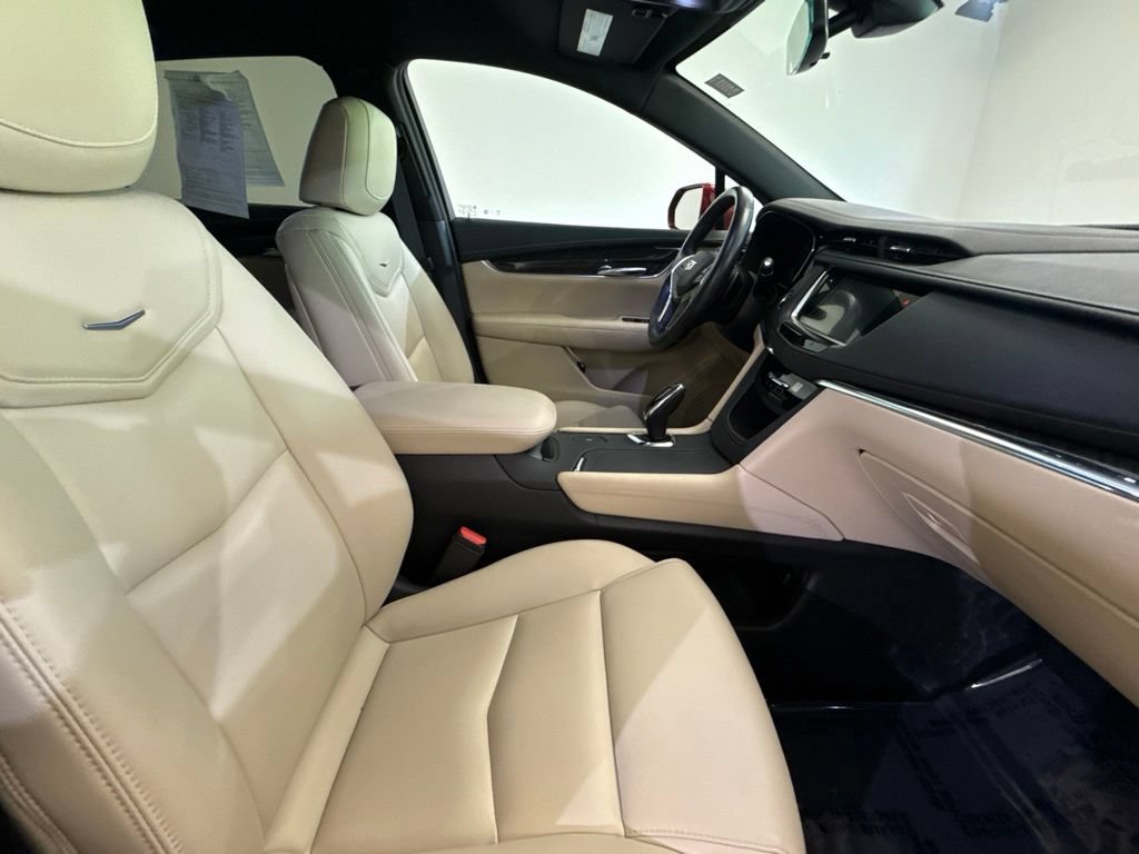 Used 2019 Cadillac XT5 FWD image 13