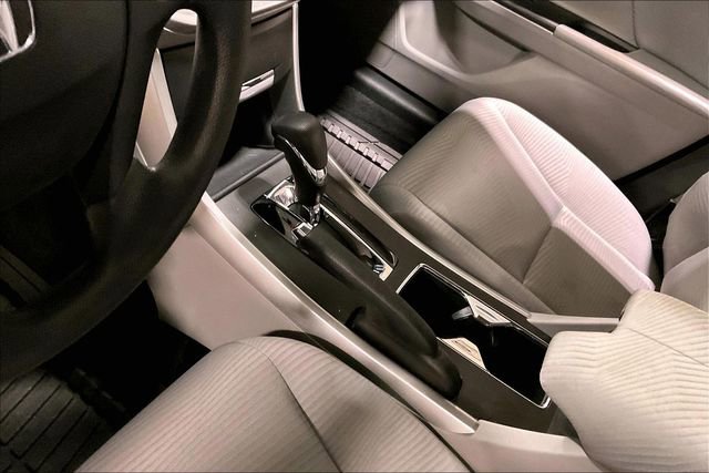 Used 2015 Honda Accord LX image 17