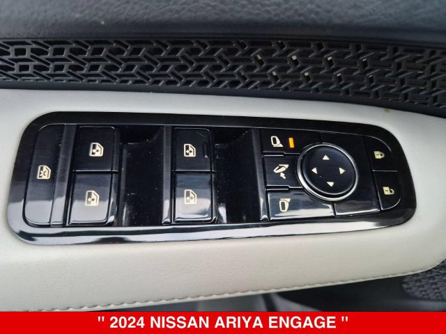 Used 2024 Nissan Ariya AWD image 13