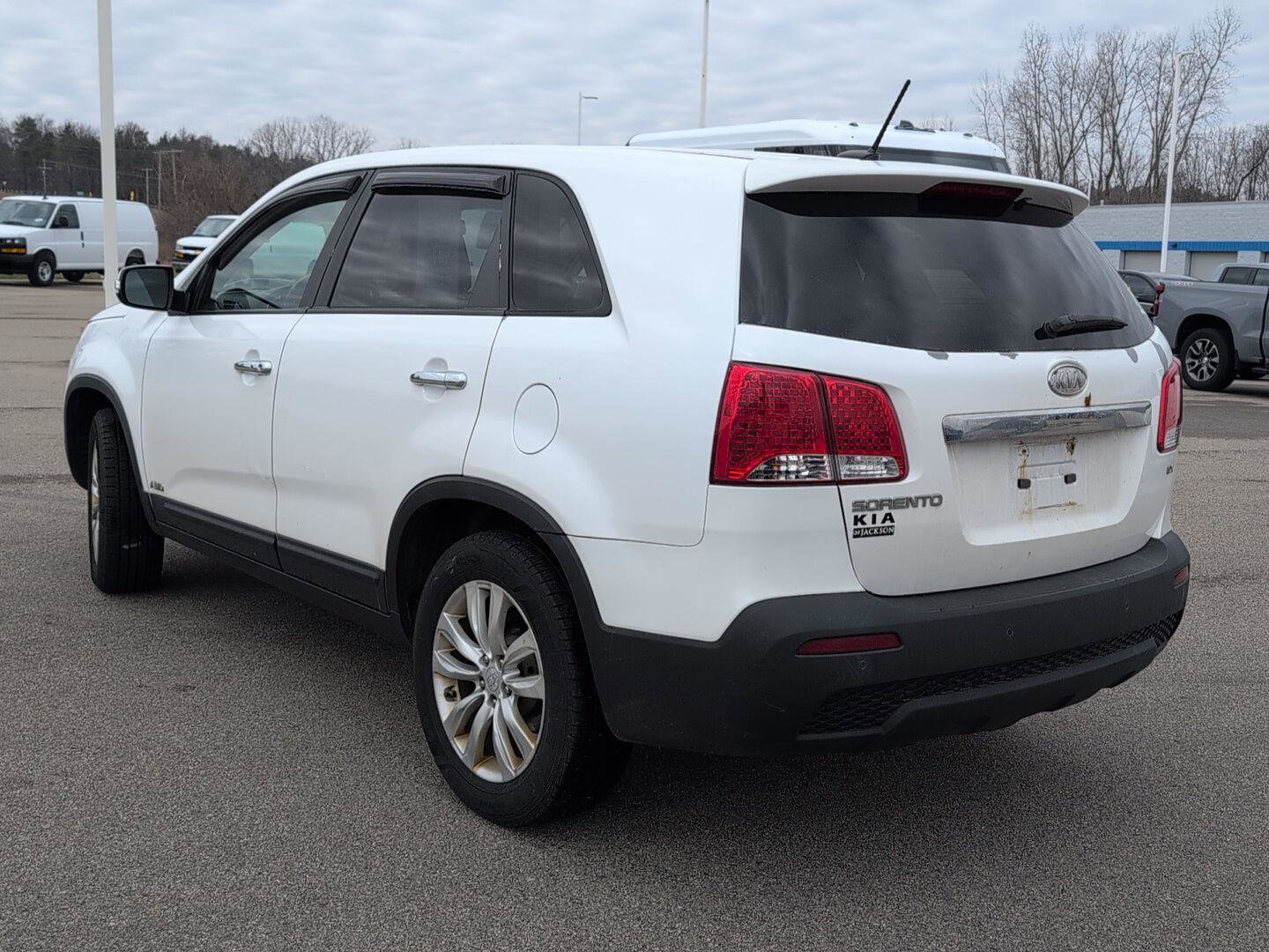 Used 2011 Kia Sorento EX image 4