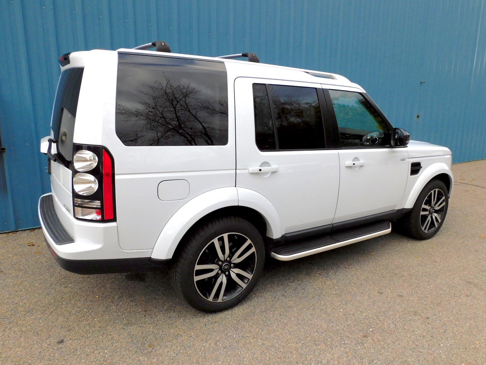 Used 2016 Land Rover LR4 HSE LUX AWD/4WD image 5