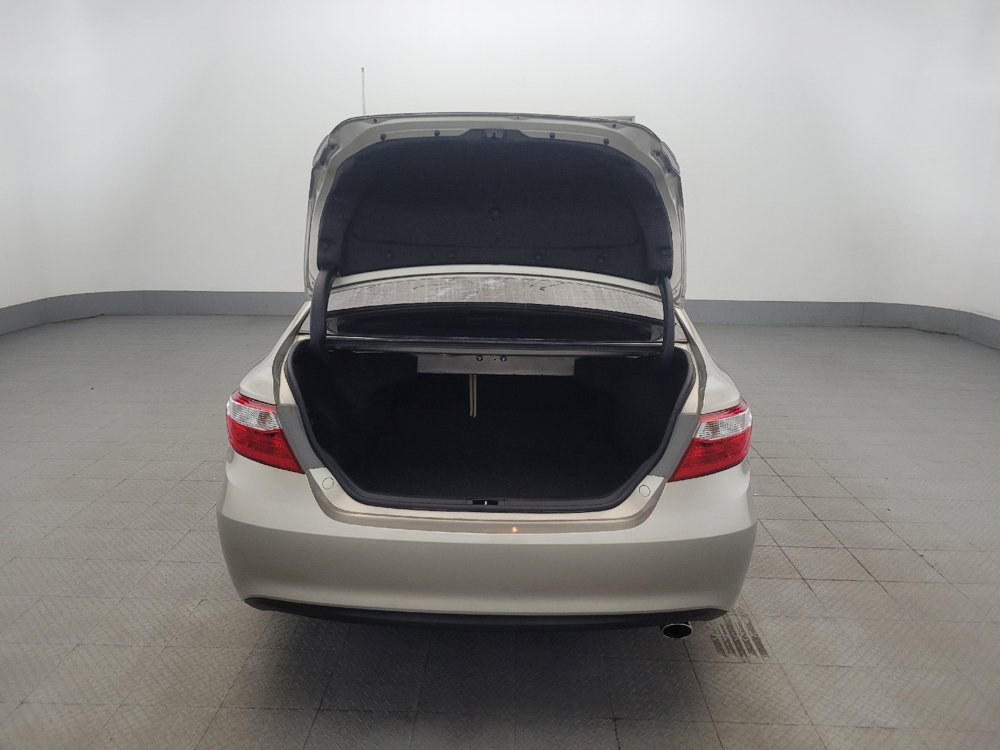 Used 2016 Toyota Camry XLE FWD image 29