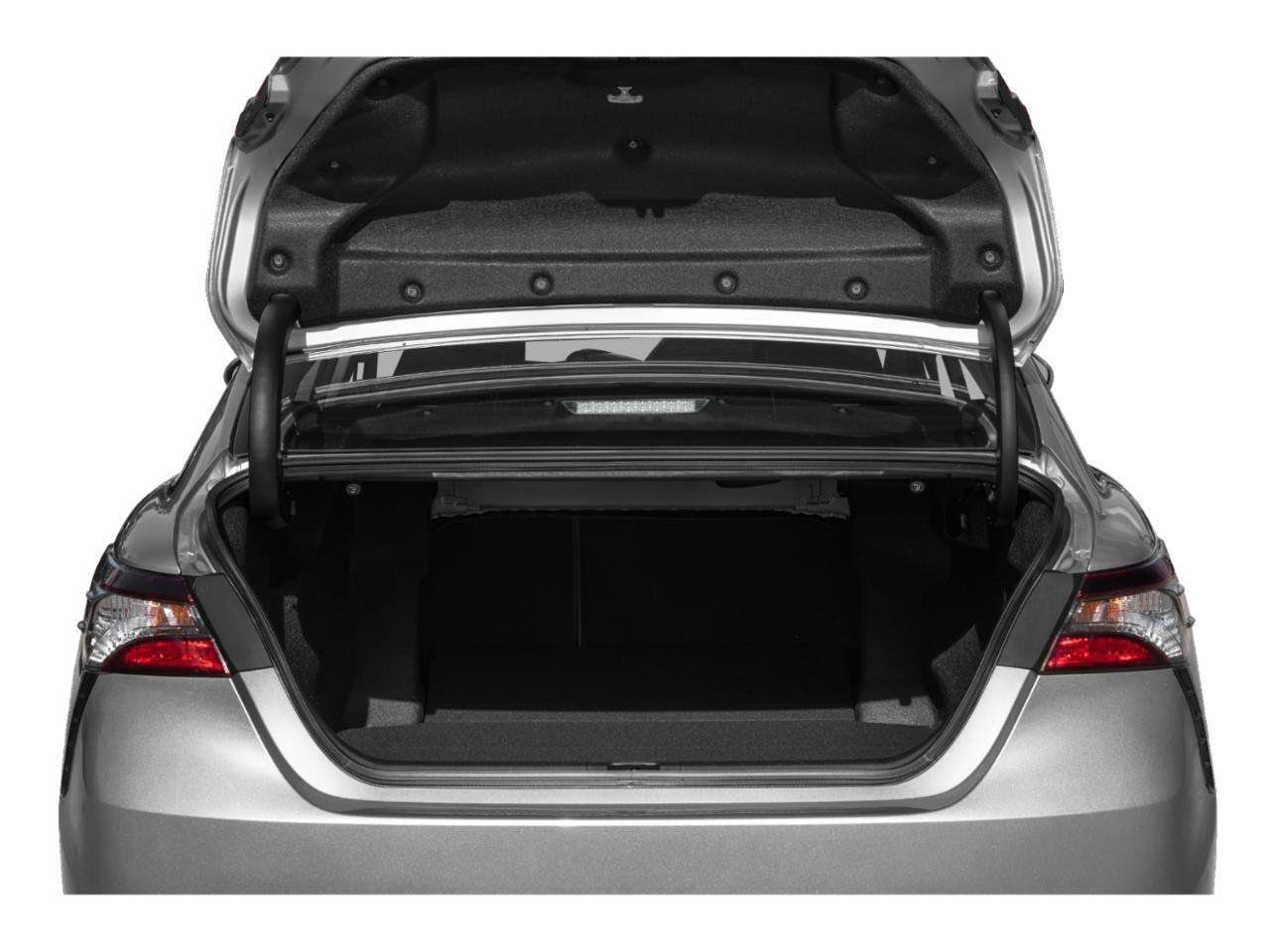 Used 2022 Toyota Camry SE w/ Cold Weather Package FWD image 8