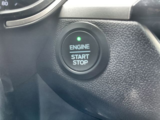 Used 2020 Ford Escape SE image 16
