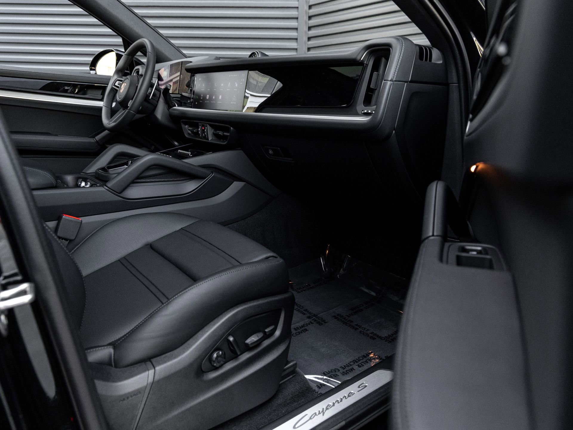 New 2026 Porsche Cayenne S image 36