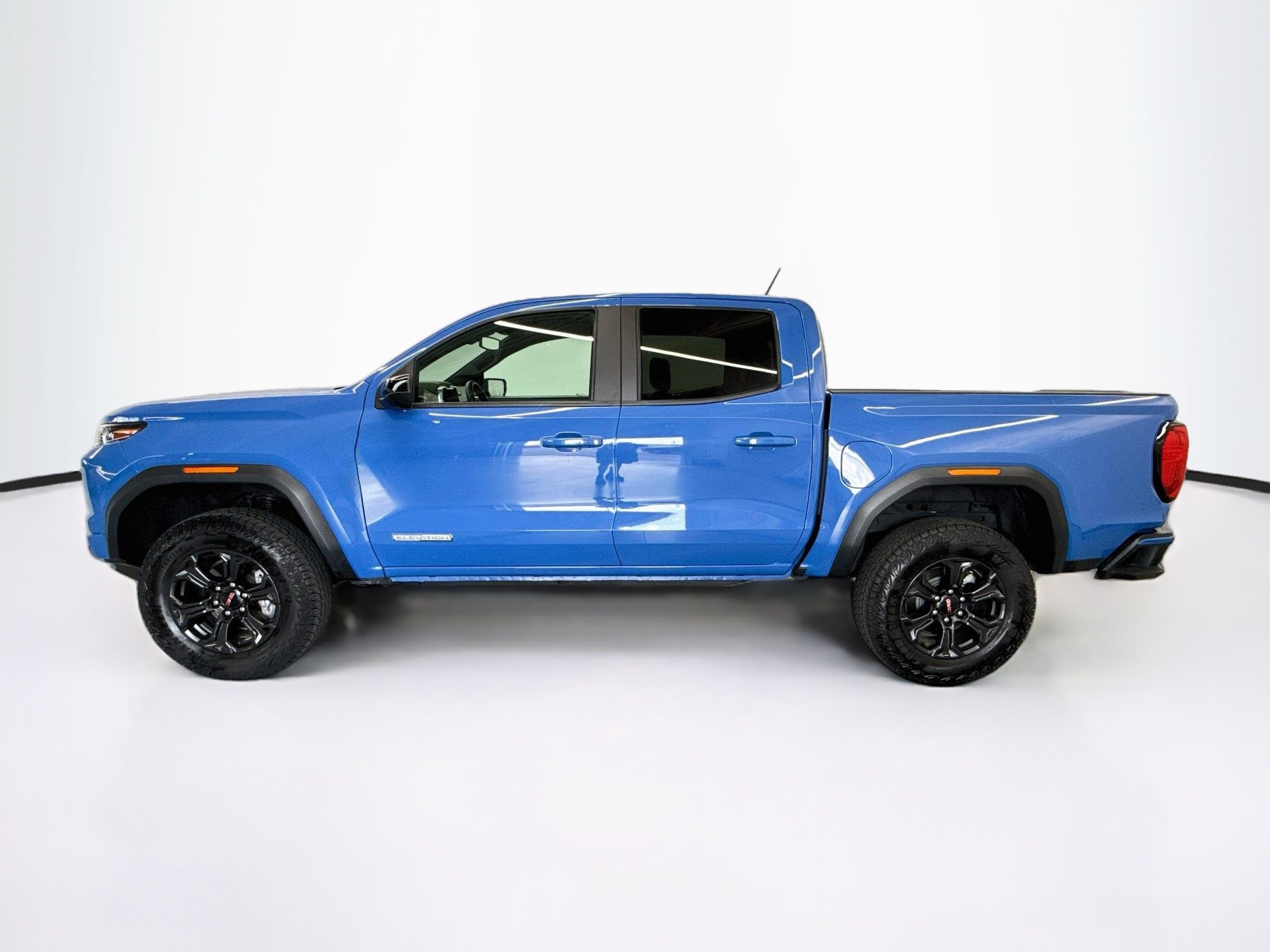 Used 2025 GMC Canyon Elevation w/ Convenience Package RWD image 4