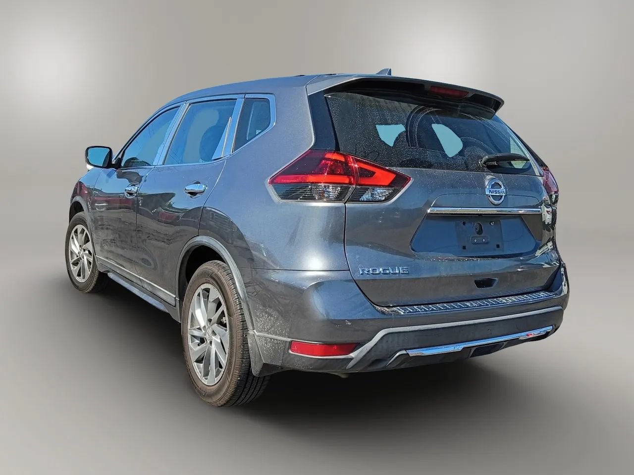 Used 2018 Nissan Rogue S FWD image 30