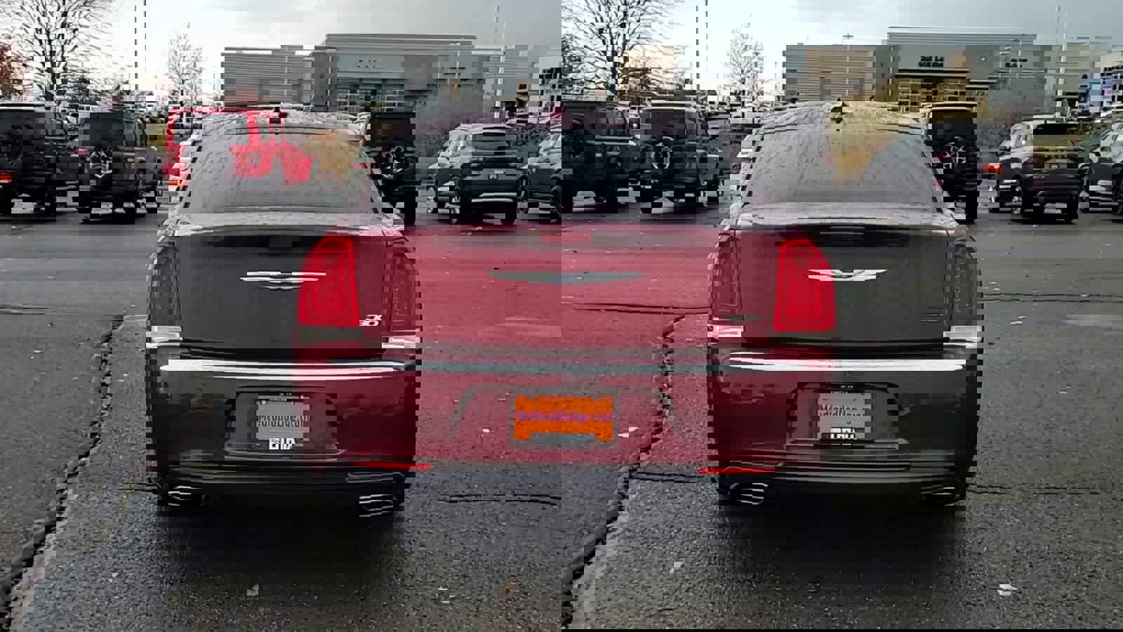 Used 2016 Chrysler 300 Limited image 7