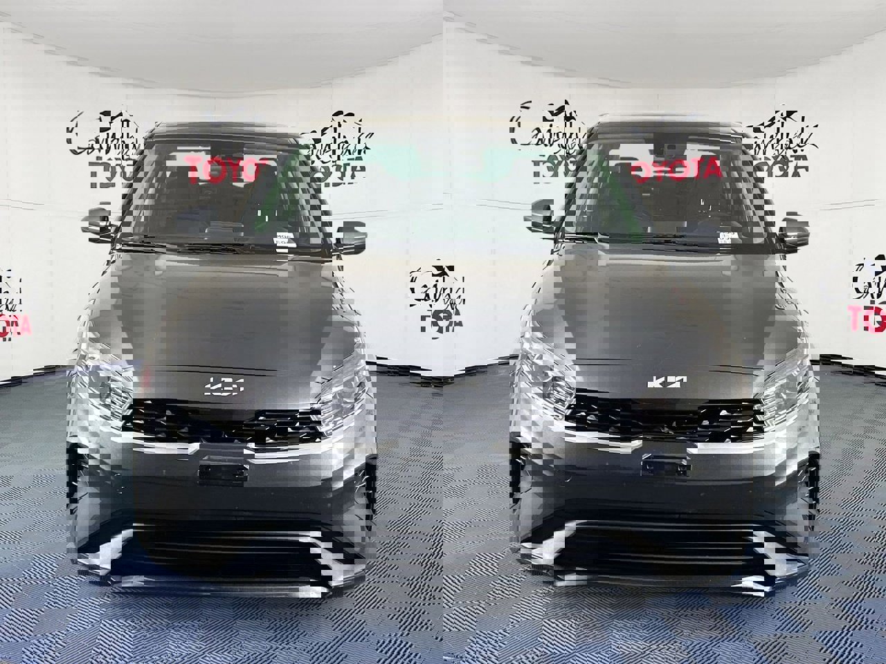 Used 2024 Kia Forte LXS image 3