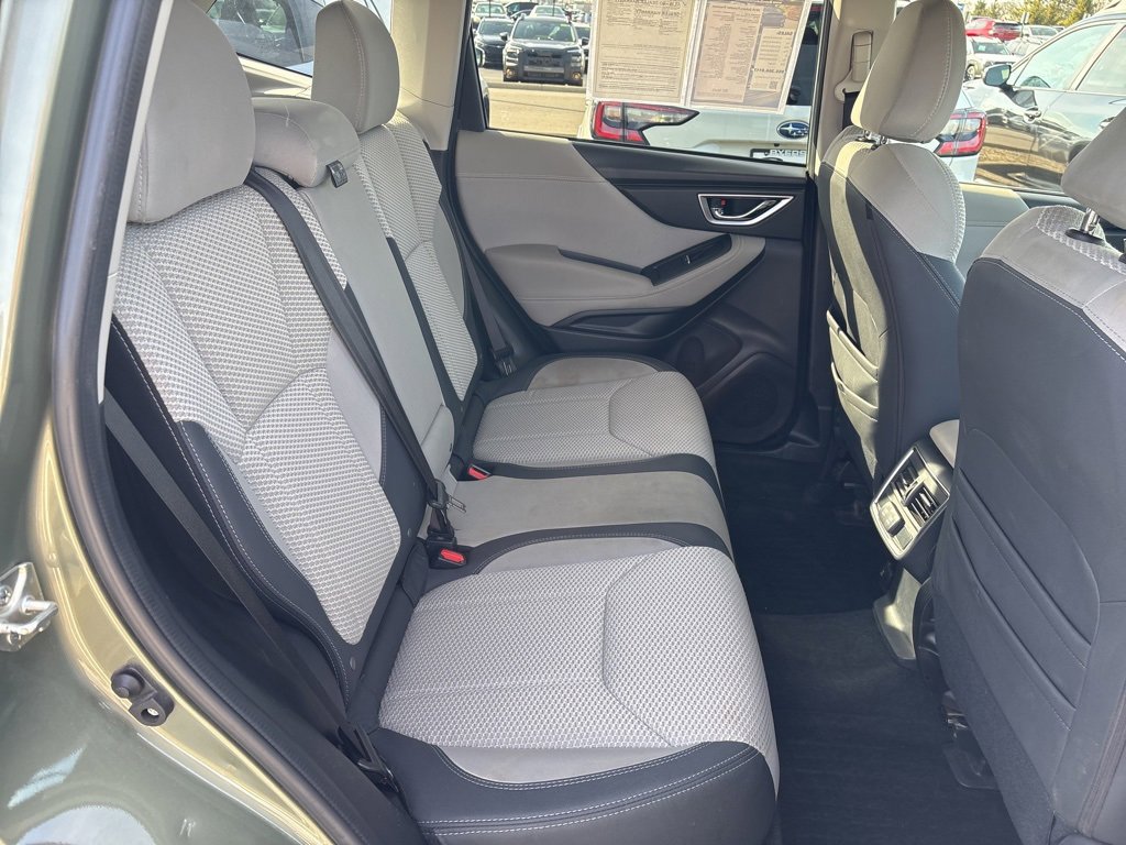 Used 2019 Subaru Forester Premium image 11