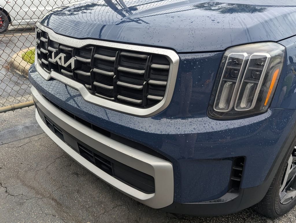 Used 2024 Kia Telluride S w/ S Sunroof Package FWD image 8