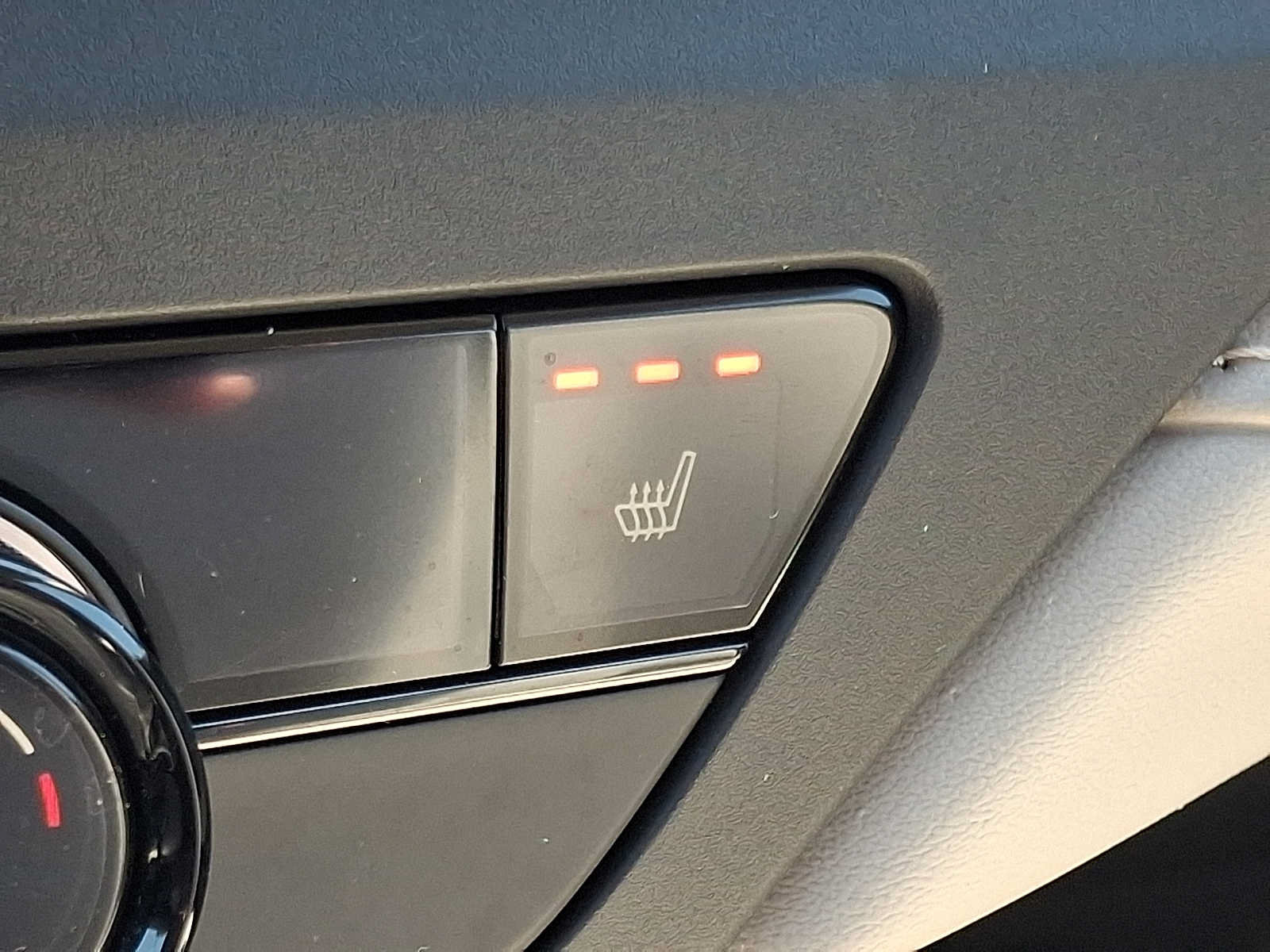 Certified 2023 Honda Accord EX image 25