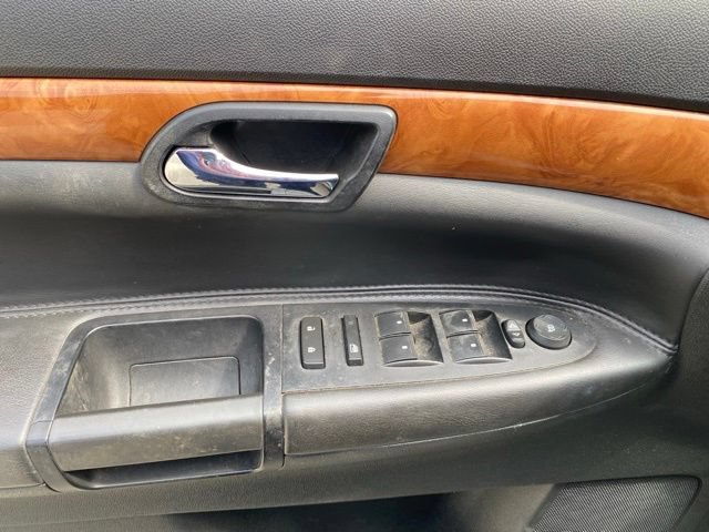 Used 2009 Saturn Outlook XR w/ Convenience Package FWD image 14