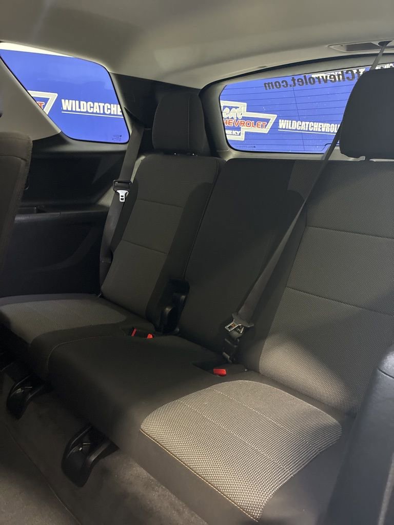 Used 2020 Chevrolet Traverse LS image 34