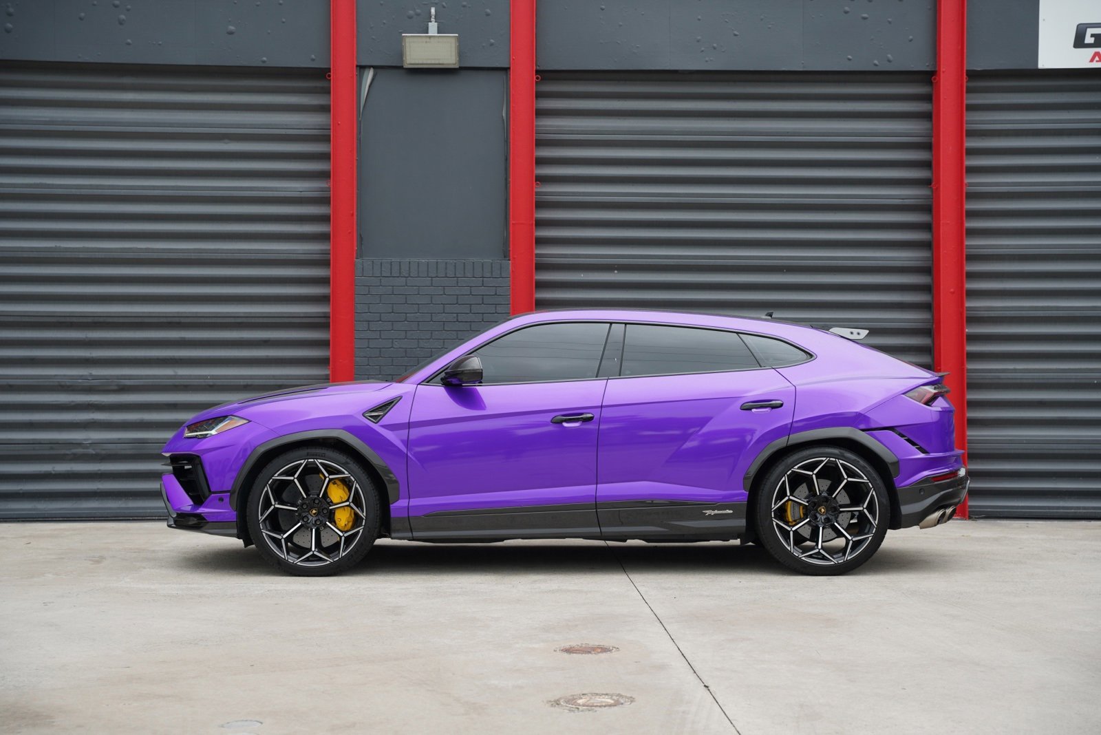Used 2024 Lamborghini Urus Performante video 2