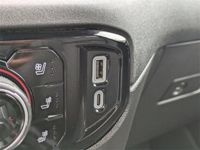 Used 2023 Chevrolet Silverado 1500 High Country w/ Technology Package image 25