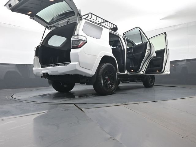 Certified 2021 Toyota 4Runner Venture w/ Moonroof Package AWD/4WD image 51