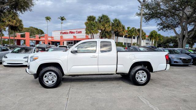Used 2023 Toyota Tacoma SR RWD image 3