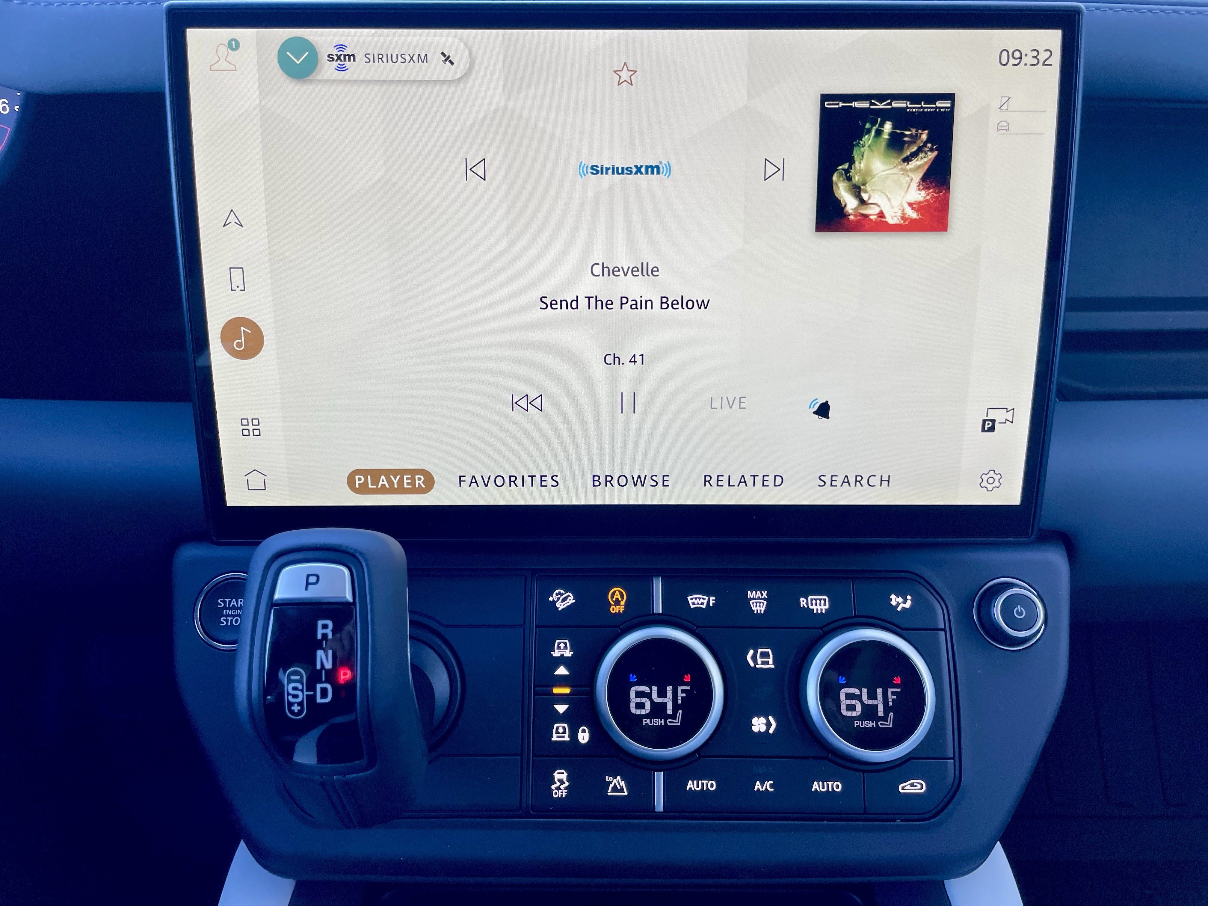 New 2026 Land Rover Defender 130 X-Dynamic SE AWD/4WD image 29