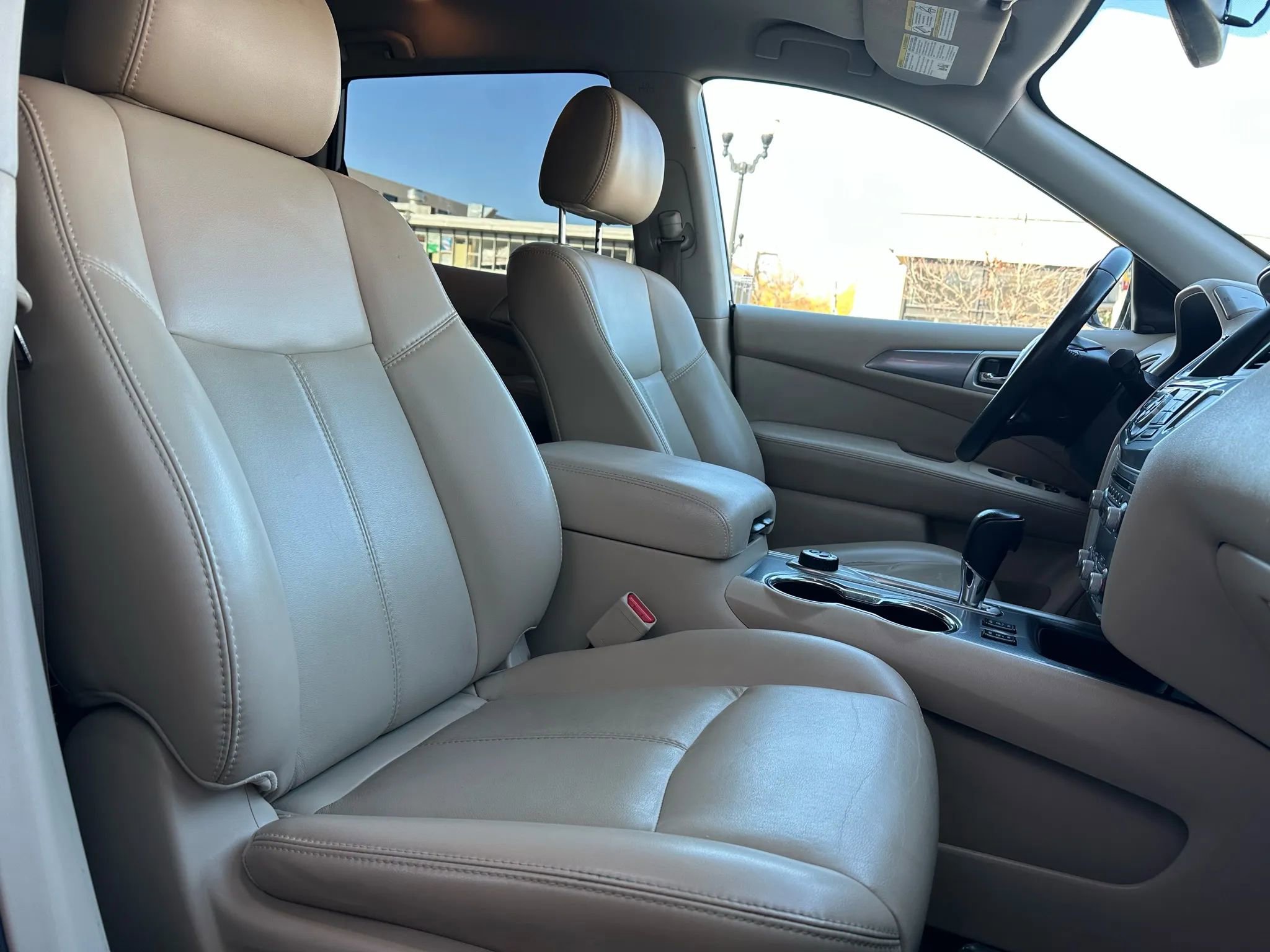 Used 2017 Nissan Pathfinder SL w/ SL Tech Package image 15