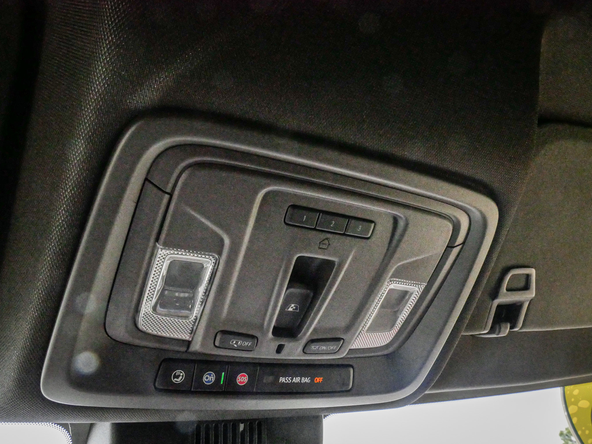 Used 2025 GMC Sierra 2500 Denali w/ Technology Package image 27