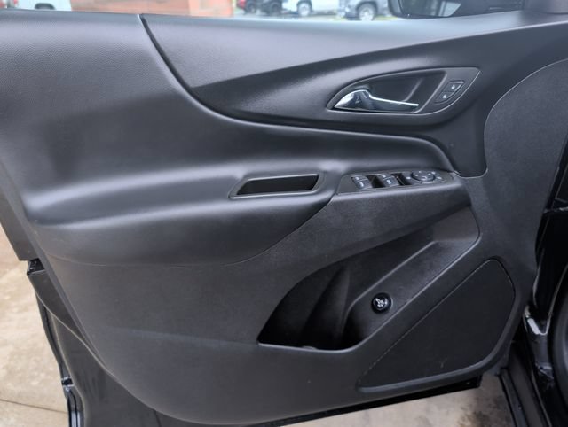 Used 2024 Chevrolet Equinox LT w/ LPO, Cargo Package FWD image 12