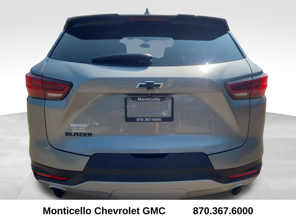 Used 2023 Chevrolet Blazer LT w/ Convenience Package FWD image 7