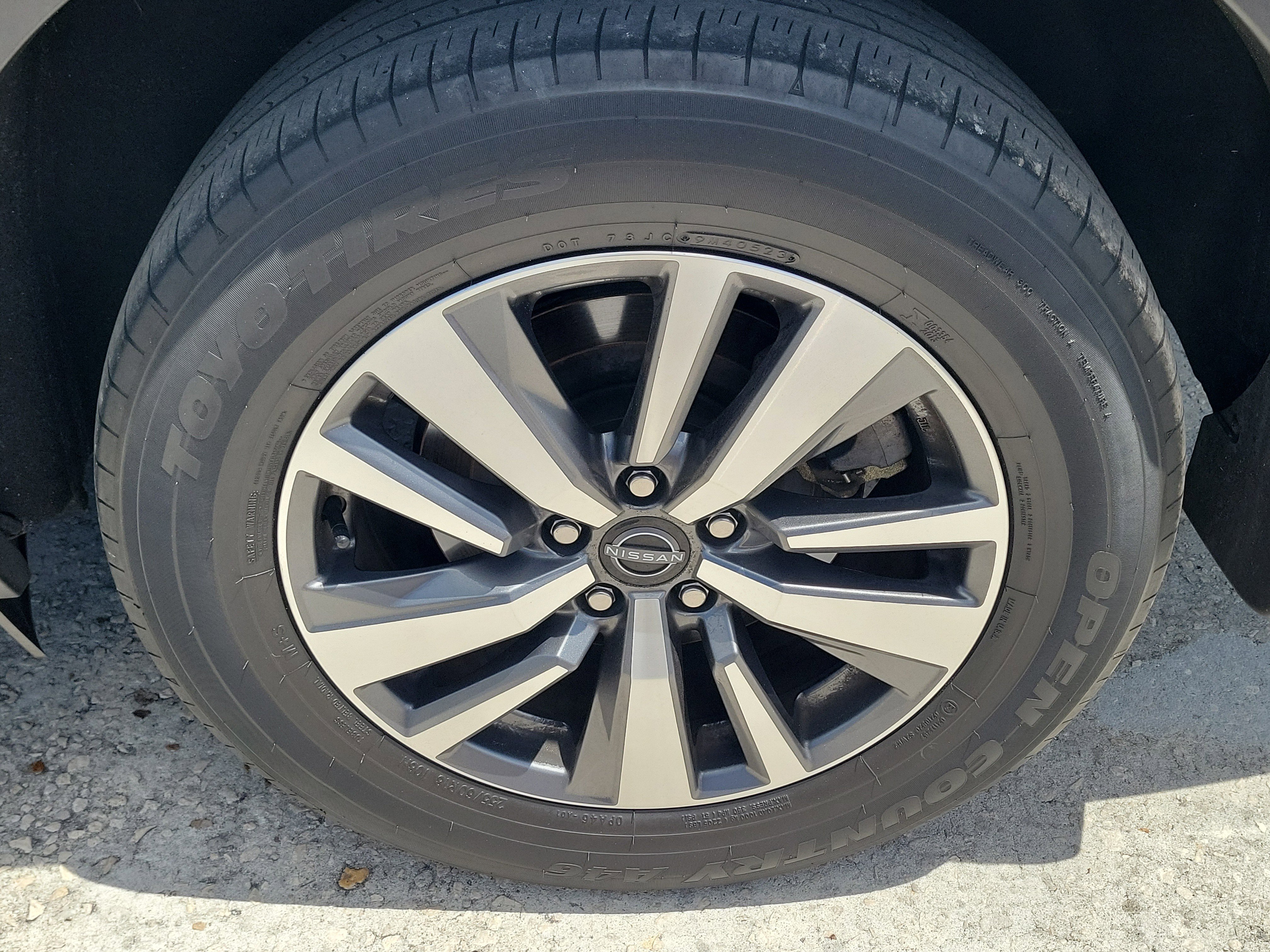 Certified 2024 Nissan Pathfinder SL FWD image 9